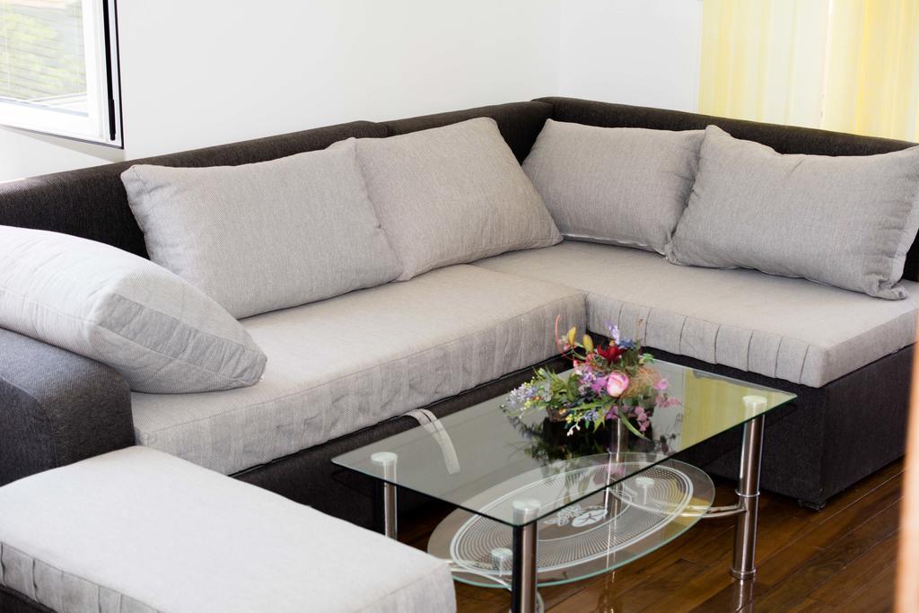 אוטייהא Apartments And Studios Anicic מראה חיצוני תמונה