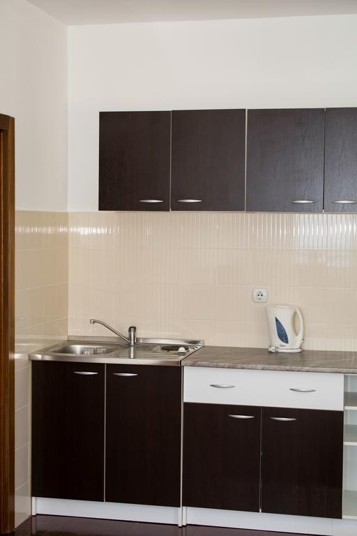 אוטייהא Apartments And Studios Anicic מראה חיצוני תמונה
