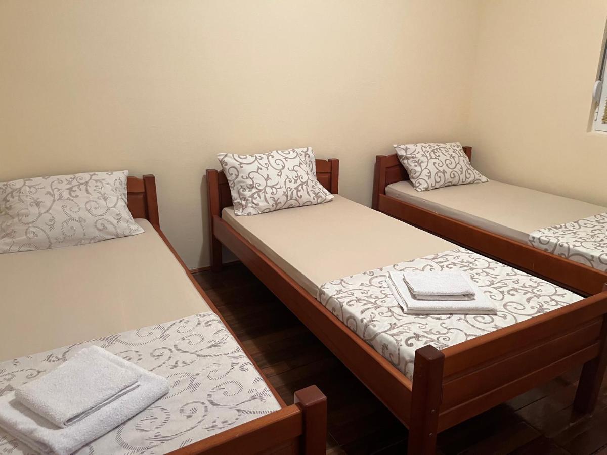 אוטייהא Apartments And Studios Anicic מראה חיצוני תמונה